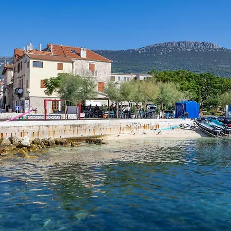 Pet Friendly In Kastel Stari *